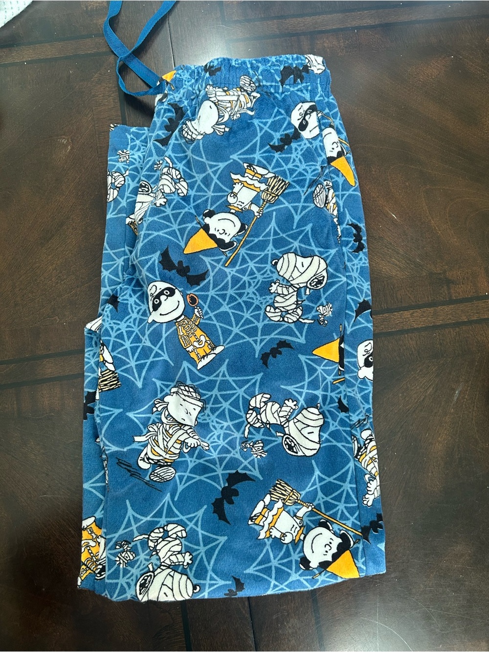 Men’s size small Halloween snoopy pajama pants